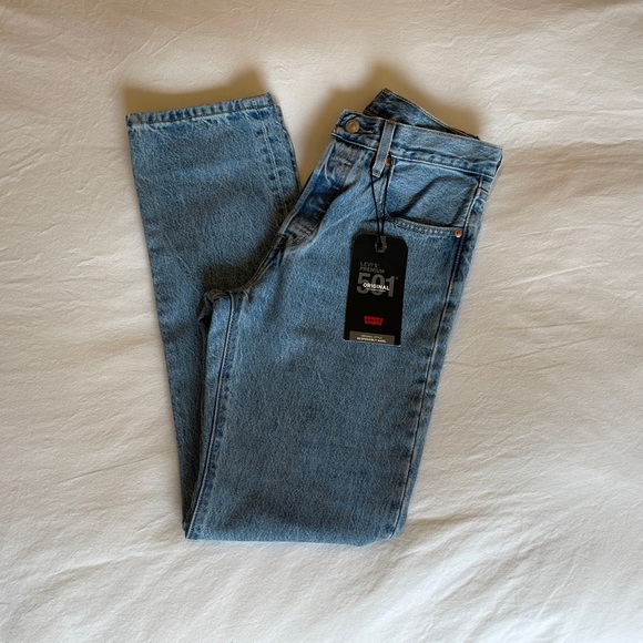 Levi’s 501® ORIGINAL FIT WOMEN'S JEANS 26x30 - Picture 3 of 5